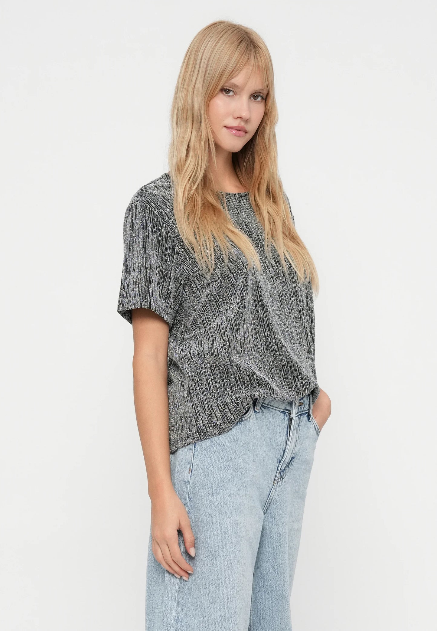 VISILNA O-NECK S/S TOP